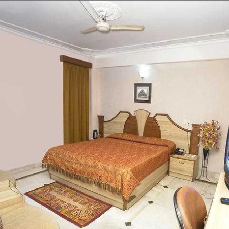 Hotel Welcome Palace Δελχί Εξωτερικό φωτογραφία